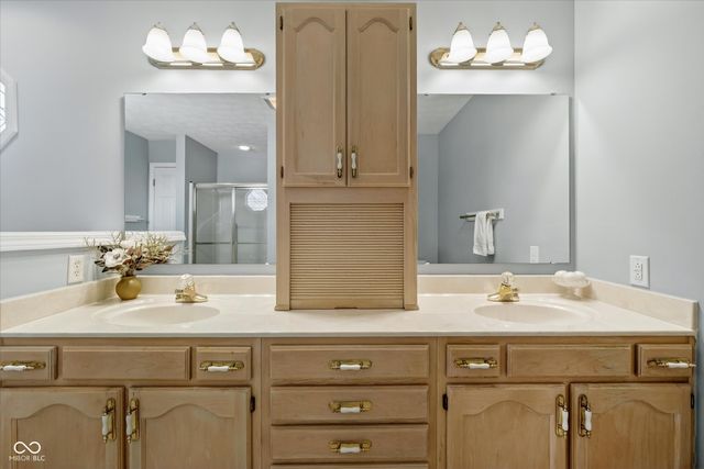 1006 Woodridge, Brownsburg, IN 46112