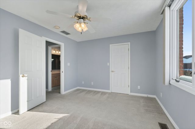 1006 Woodridge, Brownsburg, IN 46112