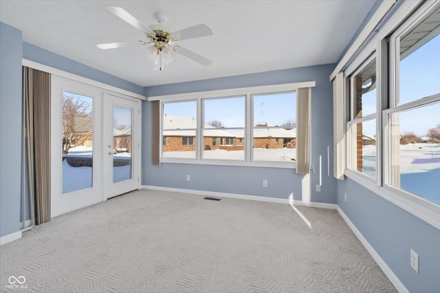 1006 Woodridge, Brownsburg, IN 46112