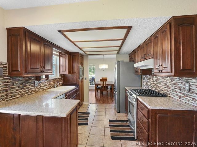 800 W Albuquerque Street, Broken Arrow, OK 74011