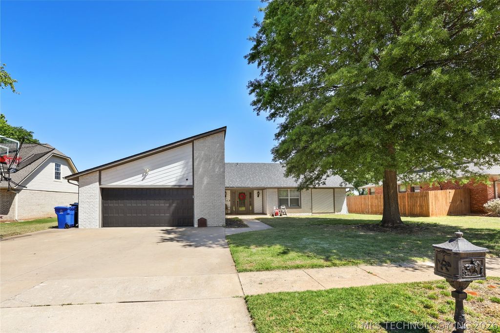 800 W Albuquerque Street, Broken Arrow, OK 74011