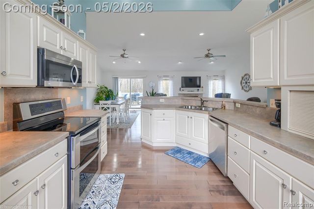 7240 Parkridge Parkway, Swartz Creek, MI 48473