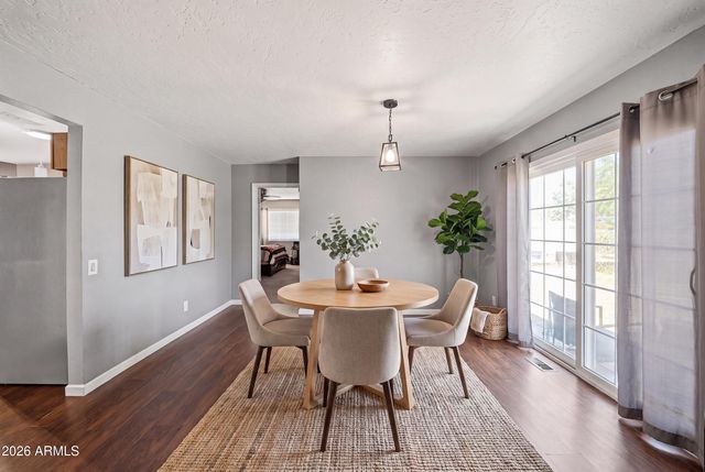 10122 W Turney Avenue, Phoenix, AZ 85037