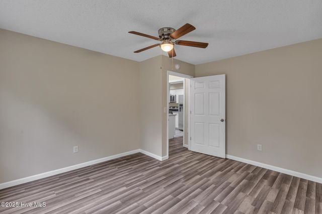 101 Donna Court, Hubert, NC 28539