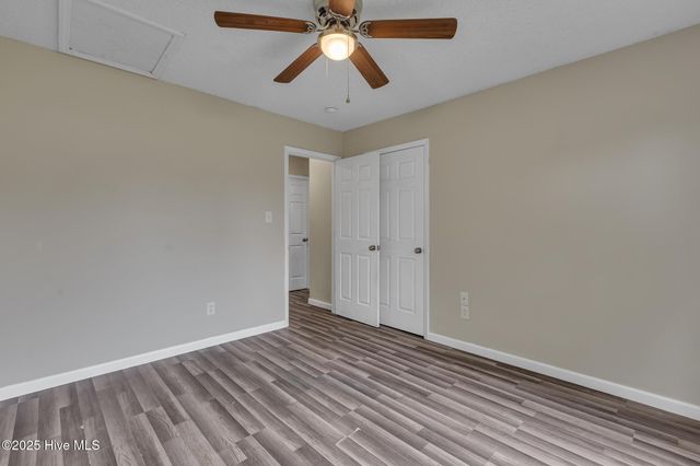 101 Donna Court, Hubert, NC 28539