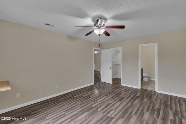 101 Donna Court, Hubert, NC 28539