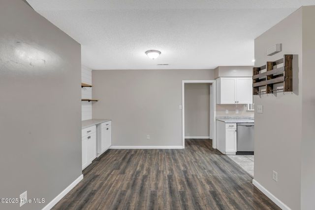 101 Donna Court, Hubert, NC 28539