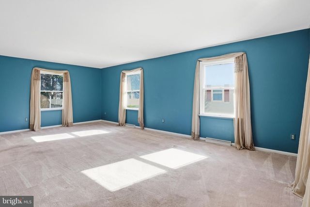 135 N FAIRFIELD DR, Dover, DE 19901