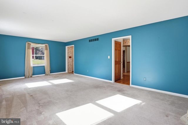 135 N FAIRFIELD DR, Dover, DE 19901