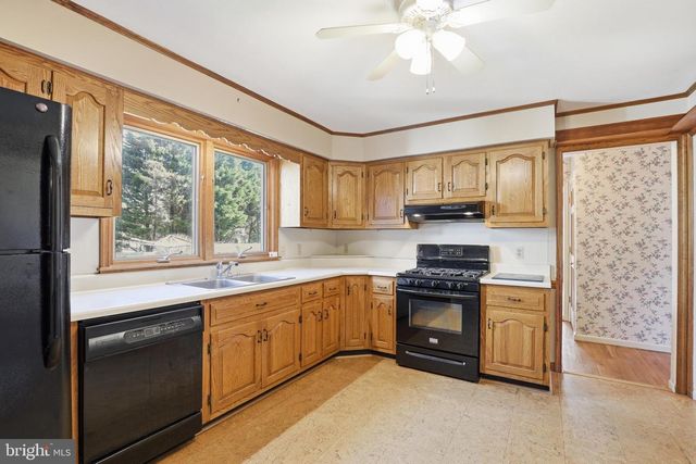 135 N FAIRFIELD DR, Dover, DE 19901