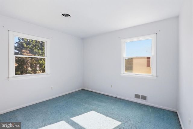 135 N FAIRFIELD DR, Dover, DE 19901