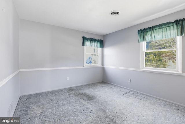 135 N FAIRFIELD DR, Dover, DE 19901