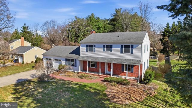 135 N FAIRFIELD DR, Dover, DE 19901