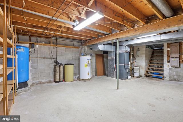 135 N FAIRFIELD DR, Dover, DE 19901