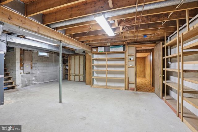 135 N FAIRFIELD DR, Dover, DE 19901