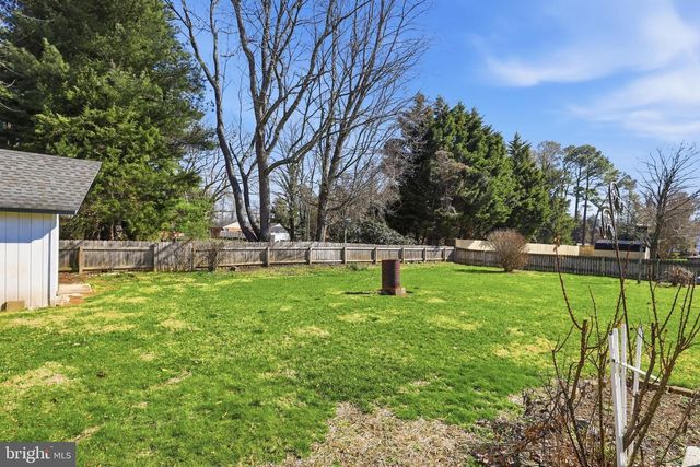 135 N FAIRFIELD DR, Dover, DE 19901