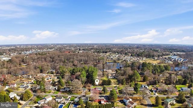 135 N FAIRFIELD DR, Dover, DE 19901