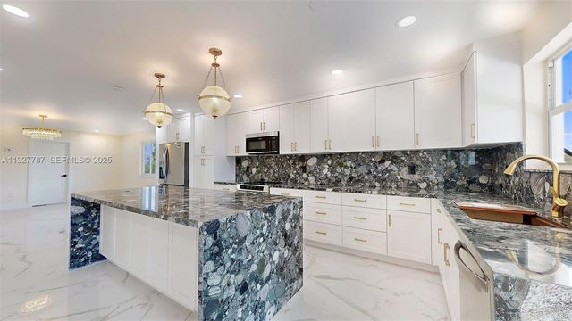 3801 SW 132nd Ave, Miami, FL 33175