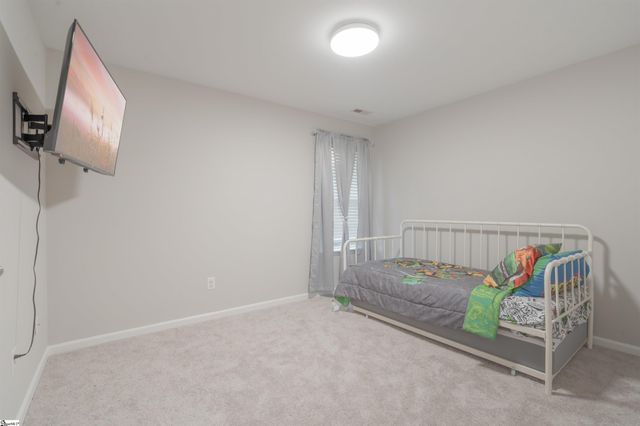 223 Stockbridge Drive, Spartanburg, SC 29301