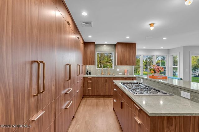 181 Rumson Road, Rumson, NJ 07760
