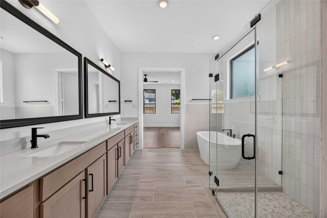2505 Barton Creek Trail Dr, Friendswood, TX 77546