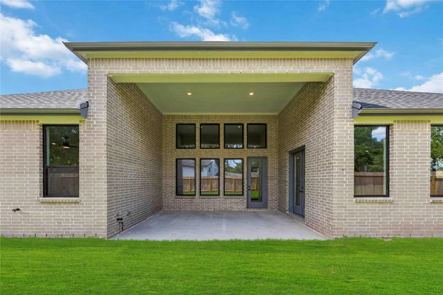2505 Barton Creek Trail Dr, Friendswood, TX 77546