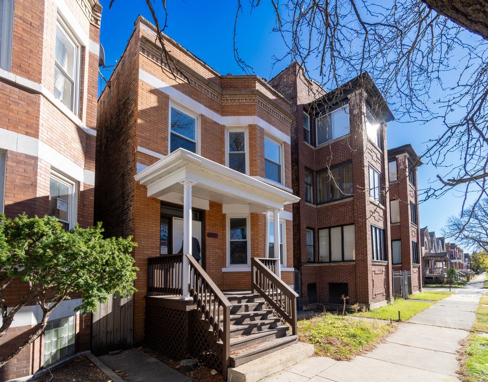 6961 S Eberhart Avenue, Chicago, IL 60637 — photo 2