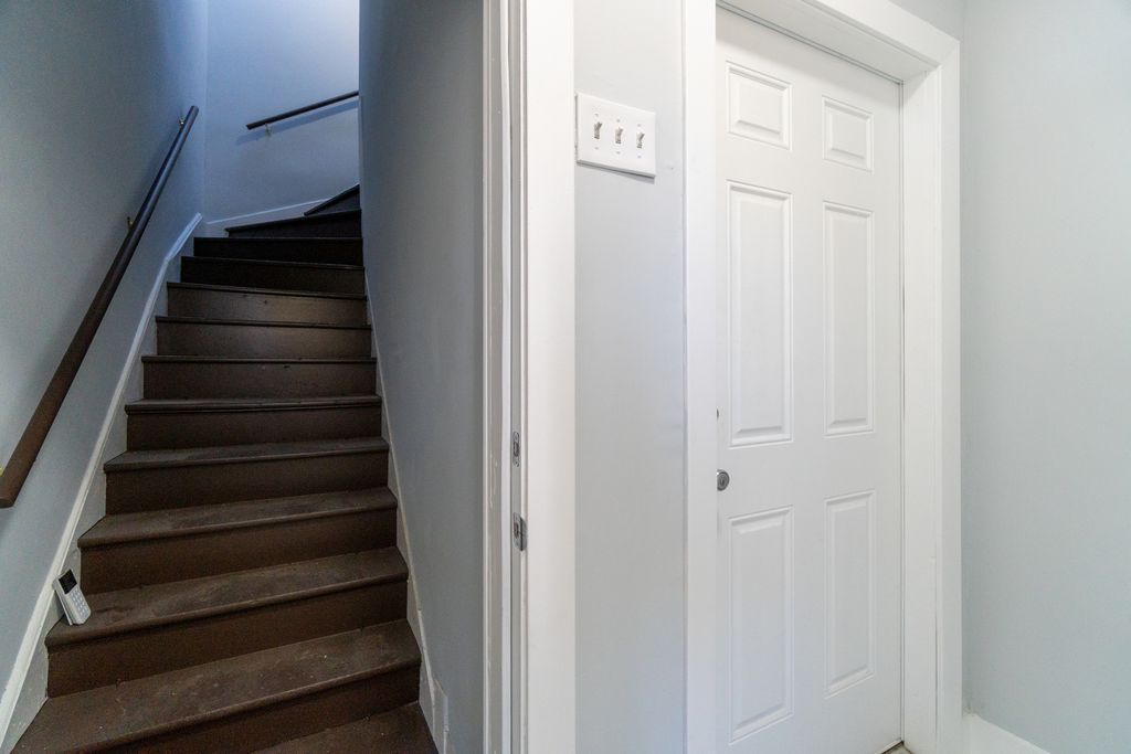 6961 S Eberhart Avenue, Chicago, IL 60637 — photo 5