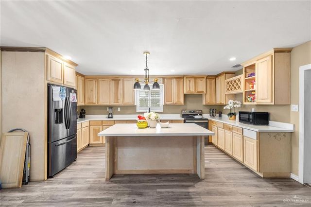 1411 White Rock Avenue, Penitas, TX 78576