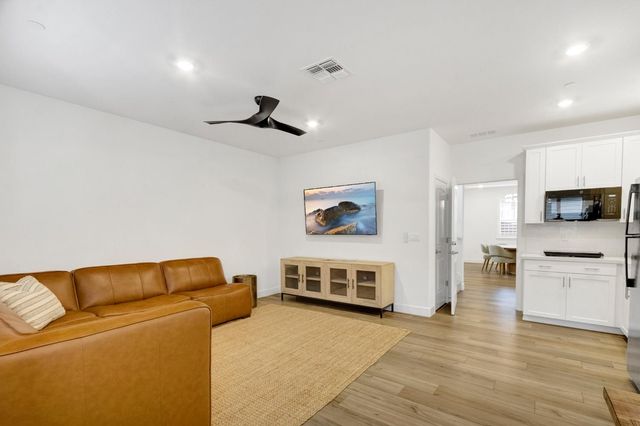 1008 Blue Range Way, Roseville, CA 95747