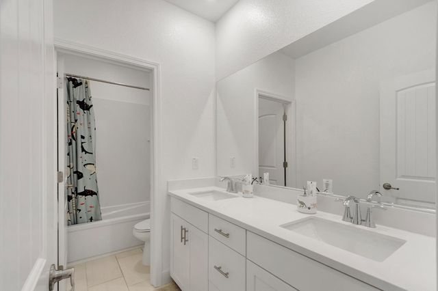 1008 Blue Range Way, Roseville, CA 95747
