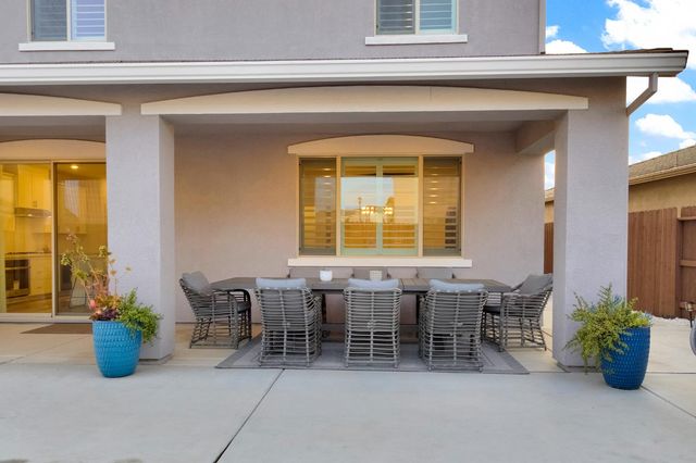1008 Blue Range Way, Roseville, CA 95747