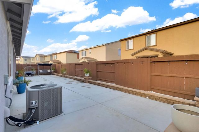 1008 Blue Range Way, Roseville, CA 95747
