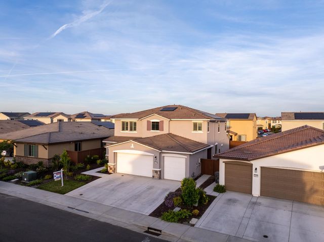 1008 Blue Range Way, Roseville, CA 95747