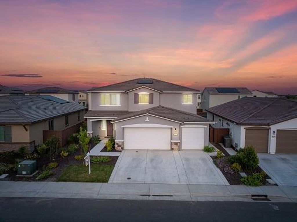 1008 Blue Range Way, Roseville, CA 95747
