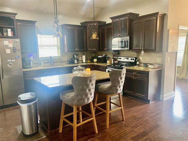 32 CALCITE Lane, Pike Road, AL 36064