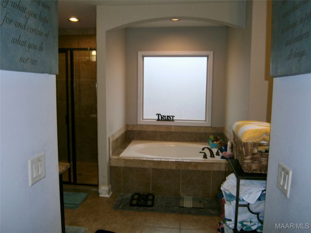 32 CALCITE Lane, Pike Road, AL 36064