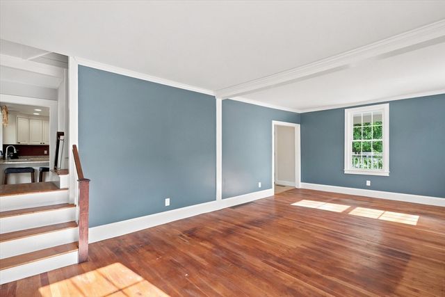 35 Elm Park, Groveland, MA 01834