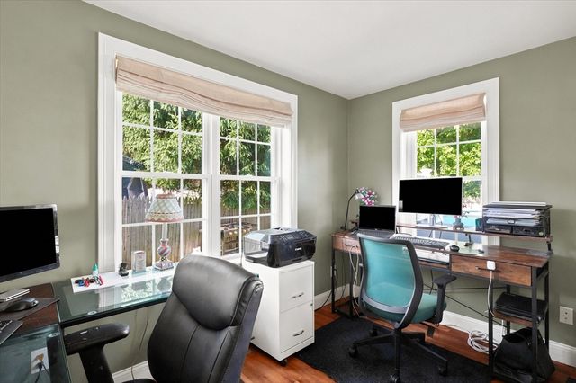 35 Elm Park, Groveland, MA 01834