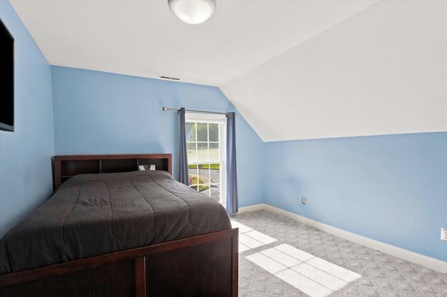 35 Elm Park, Groveland, MA 01834