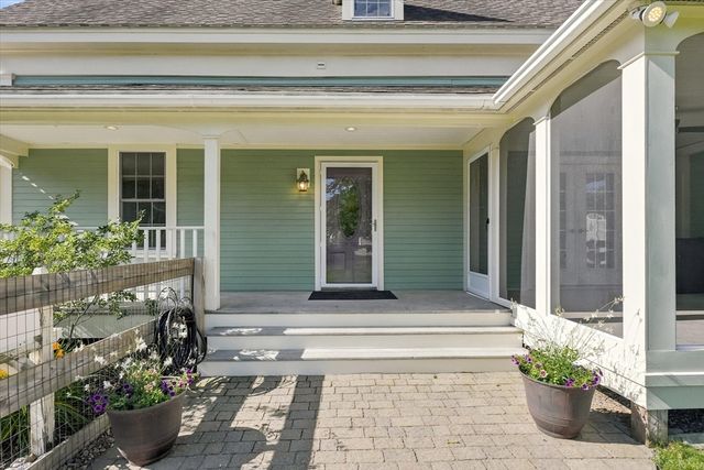 35 Elm Park, Groveland, MA 01834