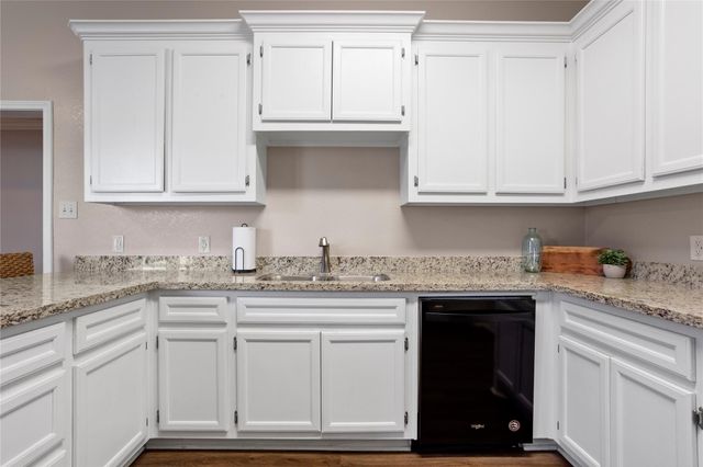 427 W 1st Street, Freeport, TX 77541