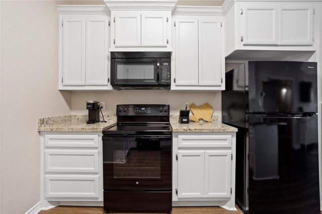 427 W 1st Street, Freeport, TX 77541