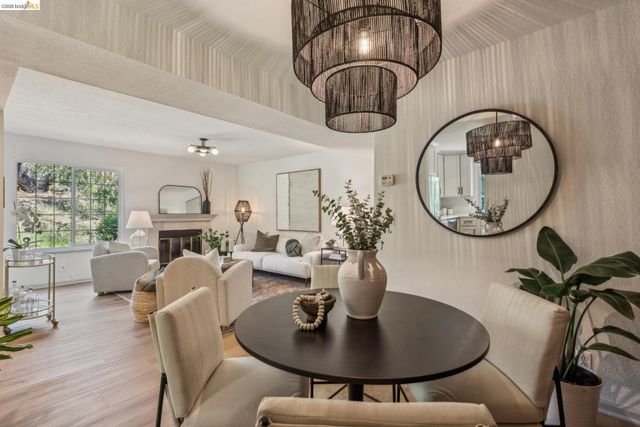 635 Canyon Oaks Dr B, Oakland, CA 94605