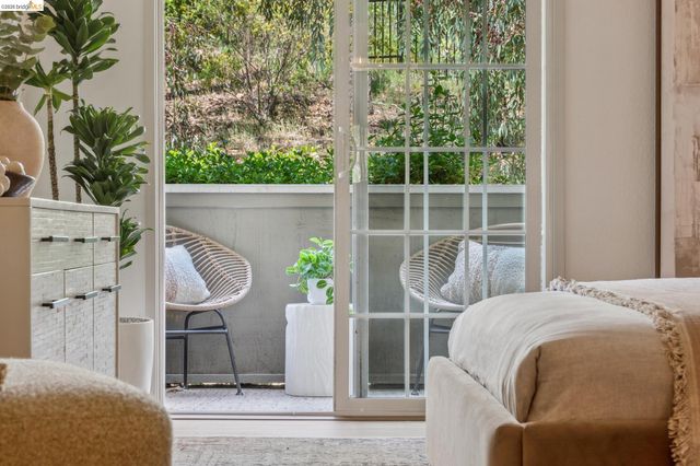 635 Canyon Oaks Dr B, Oakland, CA 94605