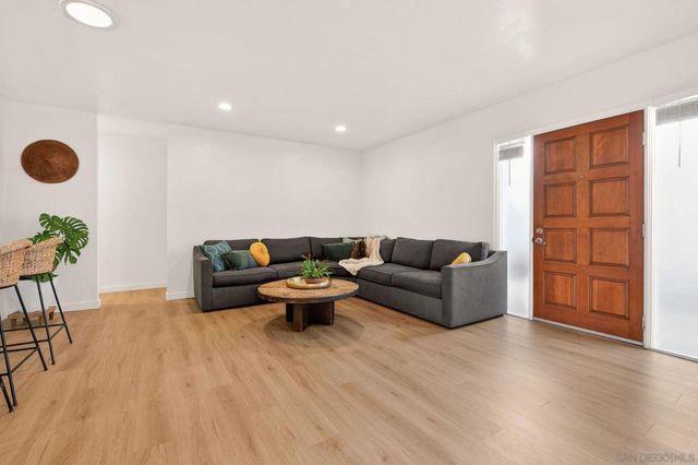 5847 Amarillo Ave, La Mesa, CA 91942