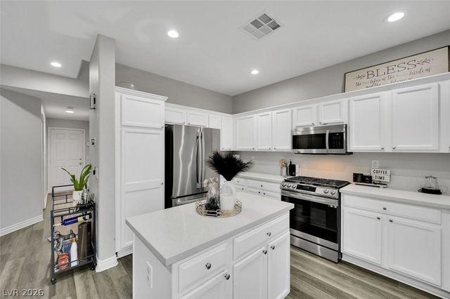 6940 Willow Warbler Street, North Las Vegas, NV 89084