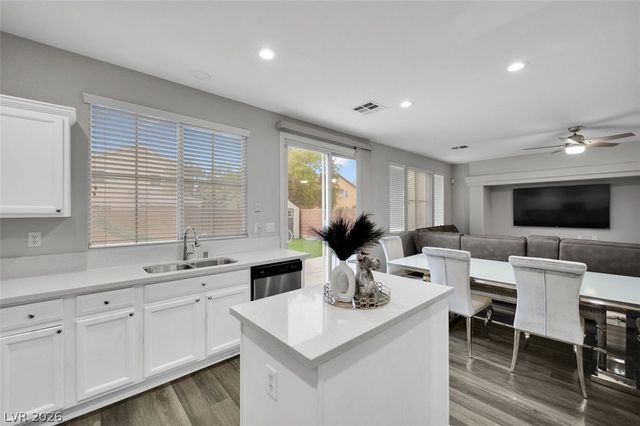 6940 Willow Warbler Street, North Las Vegas, NV 89084