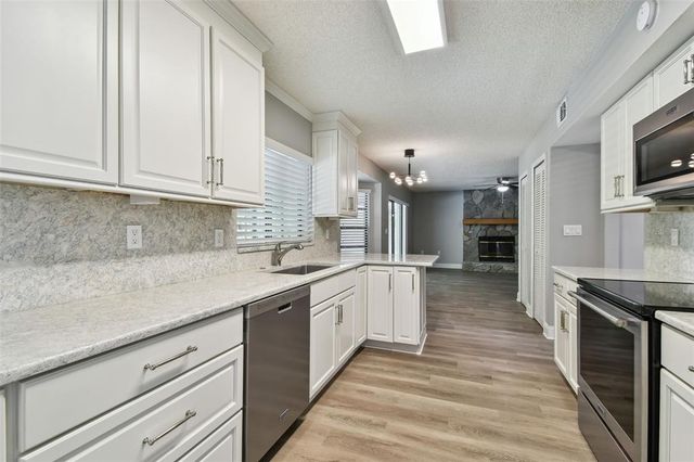 389 WATERFORD CIRCLE W, Tarpon Springs, FL 34688