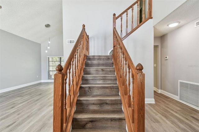 389 WATERFORD CIRCLE W, Tarpon Springs, FL 34688